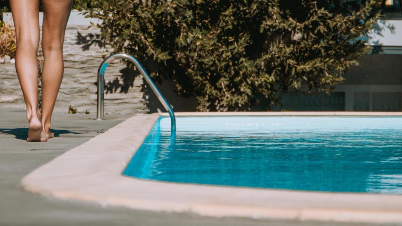 Edem Suites Andros Town Bagian luar foto